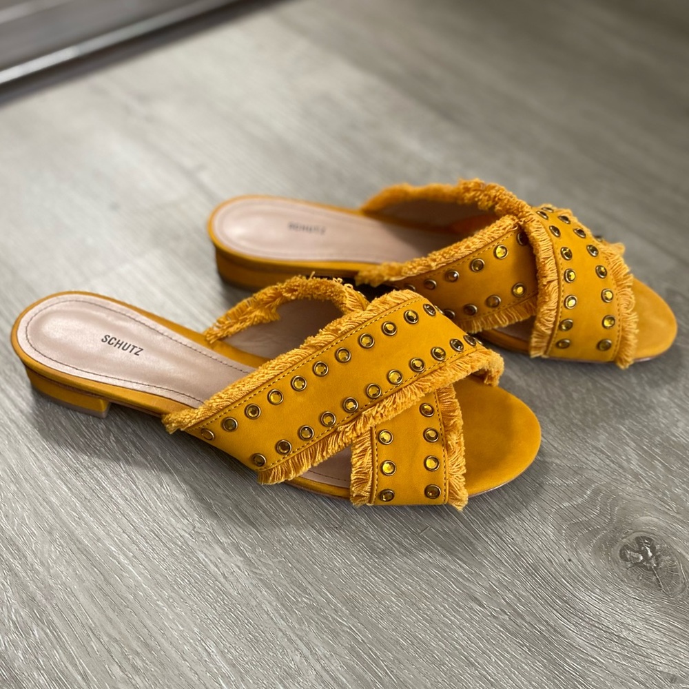 Schutz Walquiria Embellished Slide